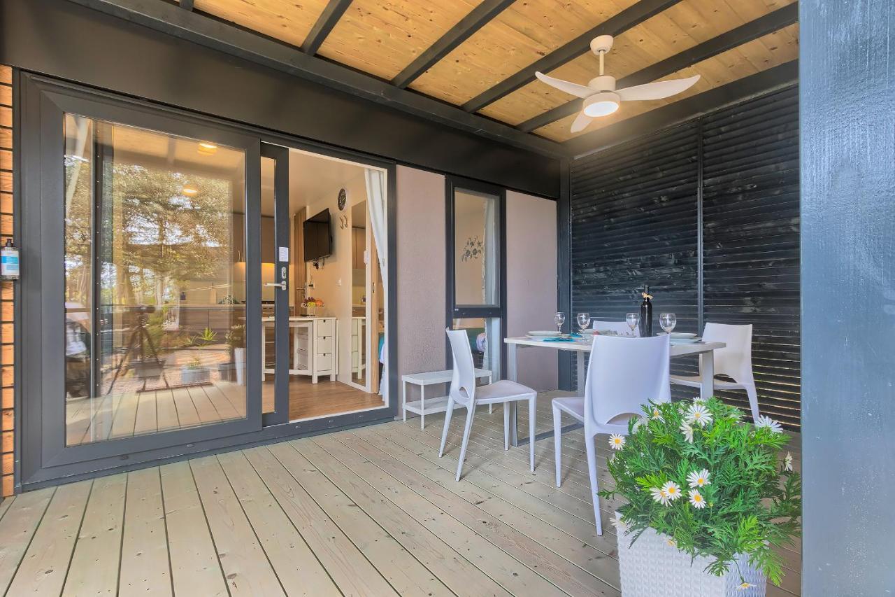 Total Escape Mobile Bianca Camp Porton Biondi Vakantiehuis Rovinj